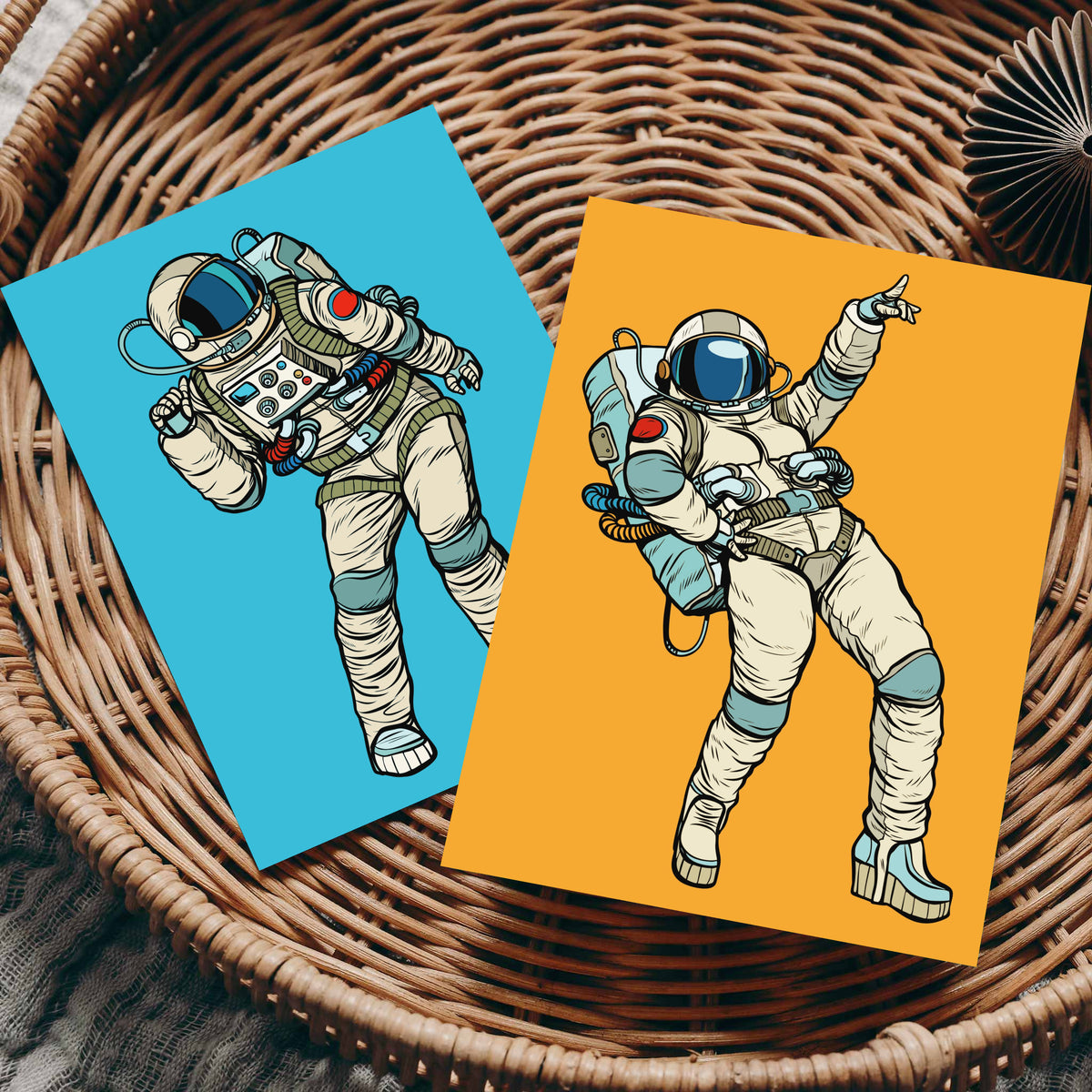 Dancing Astronaut Greeting Cards, Set of 24