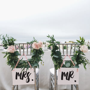 Mr and Mrs Signs